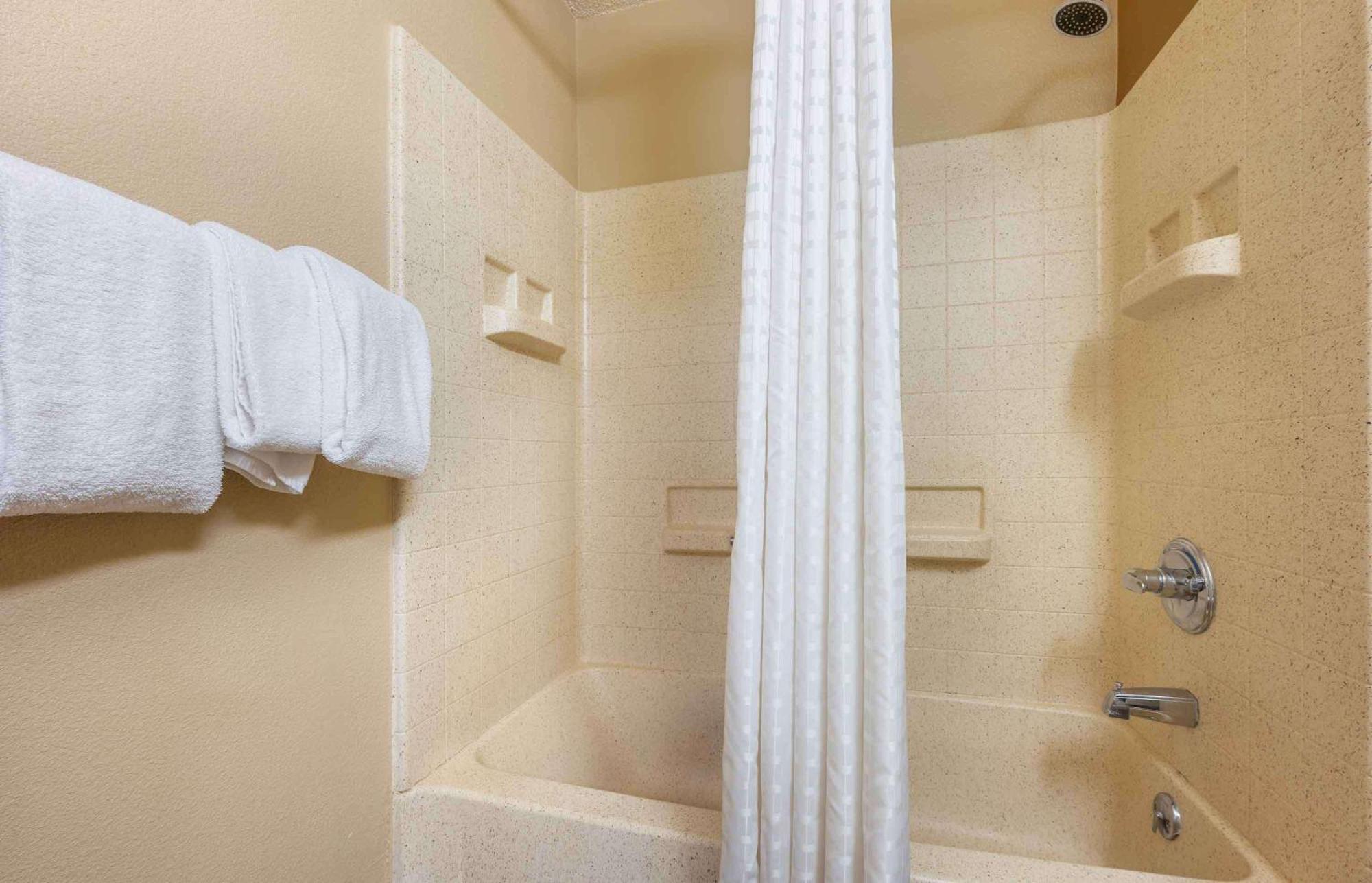 Extended Stay America Select Suites - Cincinnati - Florence - Meijer Dr Esterno foto
